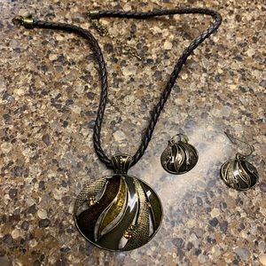 Lia Sophia necklace and earrings set